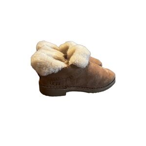 Size 6 Ugg Booties